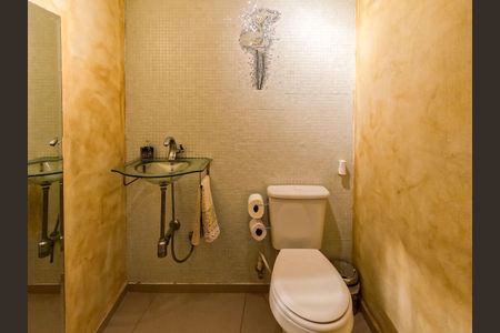 Casa à venda com 346m², 4 quartos e 4 vagas