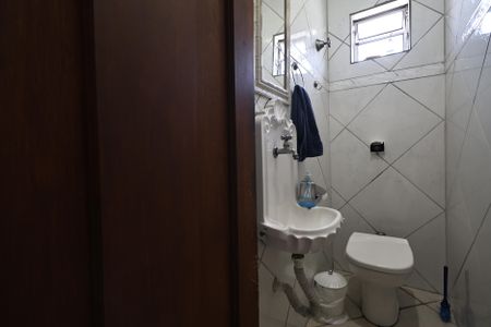 Casa à venda com 231m², 3 quartos e 2 vagasLavabo