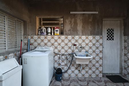 Casa à venda com 231m², 3 quartos e 2 vagasLavanderia