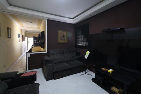 Casa à venda com 231m², 3 quartos e 2 vagasSala