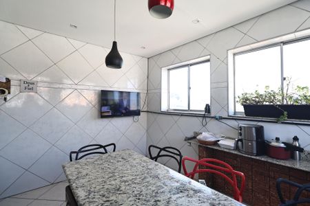 Casa à venda com 231m², 3 quartos e 2 vagasCozinha