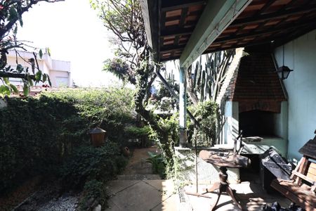 Casa à venda com 231m², 3 quartos e 2 vagasjardim/ quintal