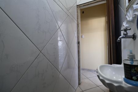 Casa à venda com 231m², 3 quartos e 2 vagasLavabo