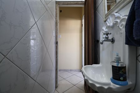 Casa à venda com 231m², 3 quartos e 2 vagasLavabo