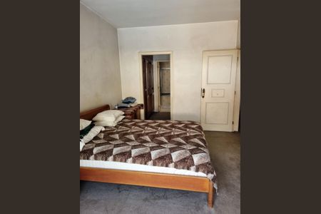 Casa à venda com 387m², 5 quartos e 4 vagas Casa à venda com 387m², 5 quartos e 4 vagasFoto 03