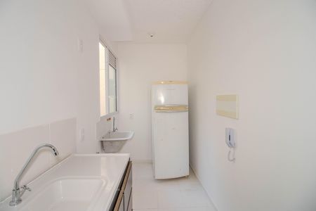 Apartamento para alugar com 40m², 2 quartos e 1 vaga Apartamento para alugar com 40m², 2 quartos e 1 vagaCozinha e Área de Serviço