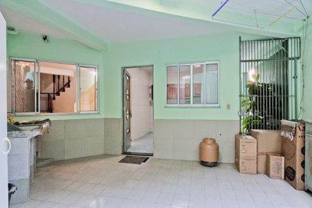 Casa à venda com 153m², 5 quartos e 2 vagasÁrea de Serviço