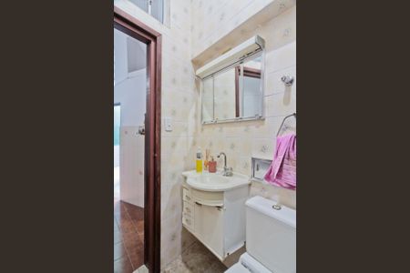 Casa à venda com 153m², 5 quartos e 2 vagasBanheiro