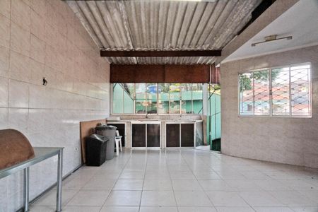 Casa à venda com 153m², 5 quartos e 2 vagasÁrea comum