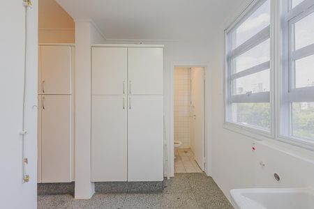 Apartamento à venda com 142m², 3 quartos e 1 vagaÁrea de Serviço