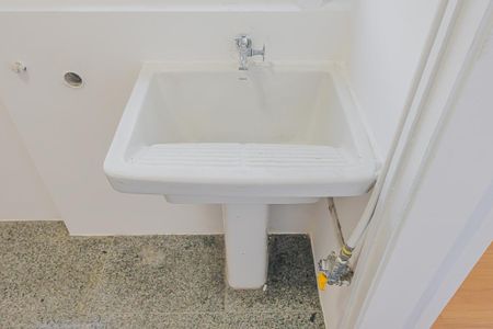 Apartamento à venda com 142m², 3 quartos e 1 vagaÁrea de Serviço