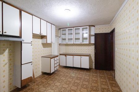 Casa à venda com 300m², 4 quartos e 2 vagas Casa à venda com 300m², 4 quartos e 2 vagasCozinha