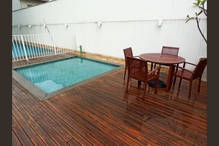 Apartamento à venda com 56m², 2 quartos e 1 vagaPiscina