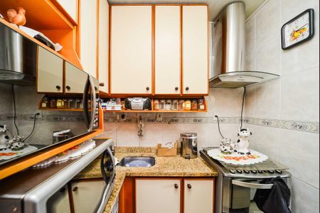 Apartamento à venda com 71m², 2 quartos e 1 vagaCozinha e Área de Serviço