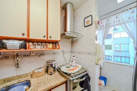 Apartamento à venda com 71m², 2 quartos e 1 vagaCozinha e Área de Serviço