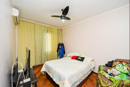 Apartamento à venda com 71m², 2 quartos e 1 vagaQuarto 2
