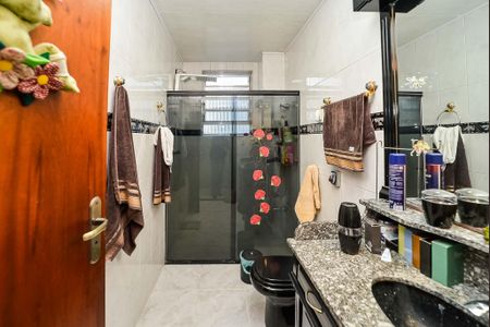 Apartamento à venda com 71m², 2 quartos e 1 vagaBanheiro