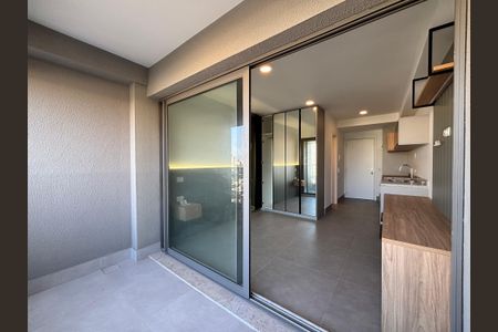 Studio à venda com 29m², 1 quarto e sem vaga Studio à venda com 29m², 1 quarto e sem vagaVaranda