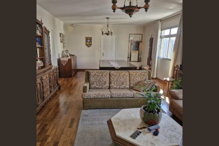 Apartamento à venda com 188m², 4 quartos e 2 vagas Apartamento à venda com 188m², 4 quartos e 2 vagasSala