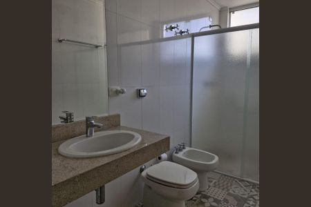 Apartamento à venda com 188m², 4 quartos e 2 vagas Apartamento à venda com 188m², 4 quartos e 2 vagasBanheiro