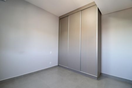 Apartamento para alugar com 81m², 2 quartos e 1 vagaSuíte