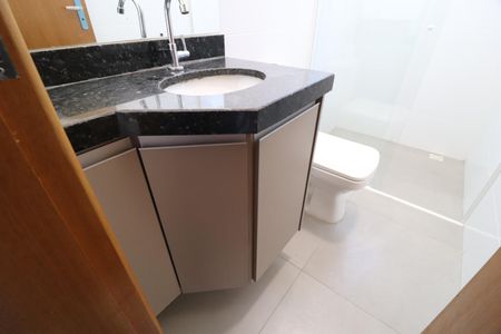 Apartamento para alugar com 81m², 2 quartos e 1 vagaBanheiro da Suíte