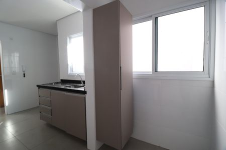 Apartamento para alugar com 81m², 2 quartos e 1 vagaÁrea de Serviço