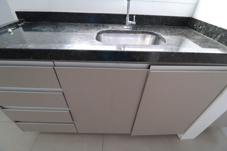 Apartamento para alugar com 81m², 2 quartos e 1 vagaCozinha