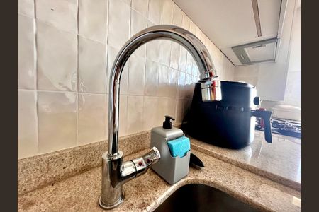 Apartamento à venda com 70m², 2 quartos e 2 vagasCozinha