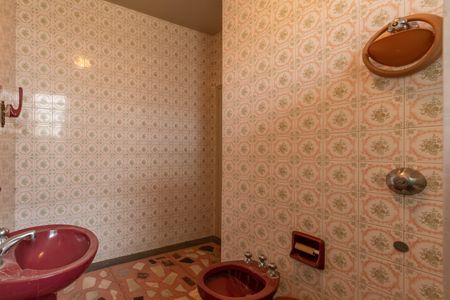 Casa à venda com 360m², 4 quartos e 2 vagasBanheiro Suíte - Casa 1