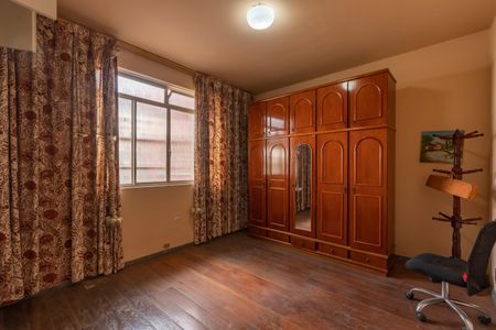 Casa à venda com 360m², 4 quartos e 2 vagasQuarto 2 - Casa 1