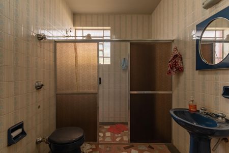 Casa à venda com 360m², 4 quartos e 2 vagasBanheiro Social - Casa 1