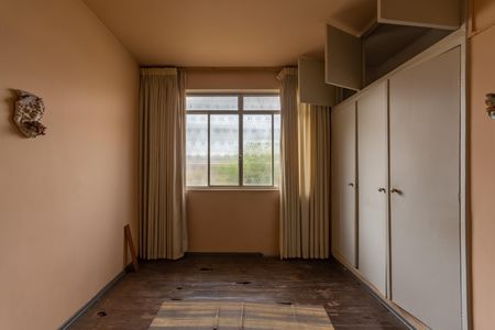 Casa à venda com 360m², 4 quartos e 2 vagasSuíte