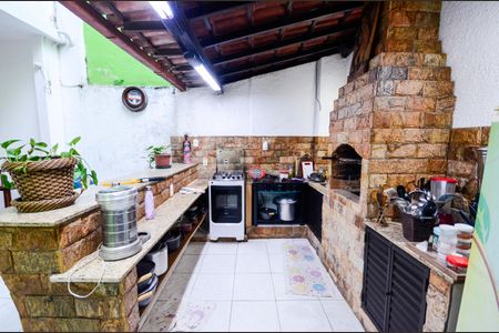 Casa à venda com 460m², 4 quartos e 4 vagas Casa à venda com 460m², 4 quartos e 4 vagasÁrea gourmet