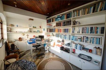 Casa à venda com 460m², 4 quartos e 4 vagas Casa à venda com 460m², 4 quartos e 4 vagasQuarto 3