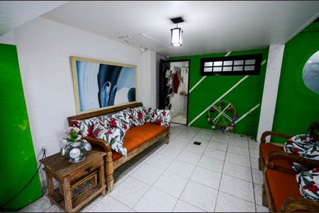 Casa à venda com 460m², 4 quartos e 4 vagas Casa à venda com 460m², 4 quartos e 4 vagasÁrea gourmet