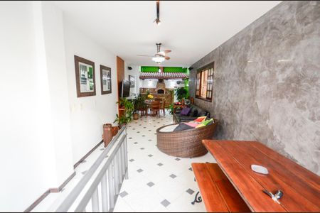 Casa à venda com 460m², 4 quartos e 4 vagas Casa à venda com 460m², 4 quartos e 4 vagasÁrea gourmet