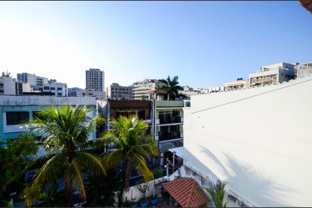 Casa à venda com 460m², 4 quartos e 4 vagas Casa à venda com 460m², 4 quartos e 4 vagasVista do Quarto 3