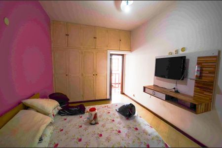 Casa à venda com 460m², 4 quartos e 4 vagas Casa à venda com 460m², 4 quartos e 4 vagasQuarto 2