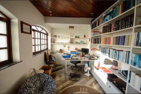 Casa à venda com 460m², 4 quartos e 4 vagas Casa à venda com 460m², 4 quartos e 4 vagasQuarto 3