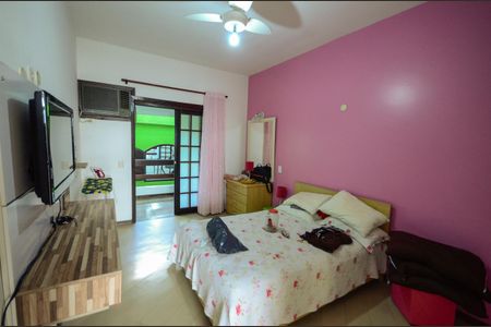 Casa à venda com 460m², 4 quartos e 4 vagas Casa à venda com 460m², 4 quartos e 4 vagasQuarto 2