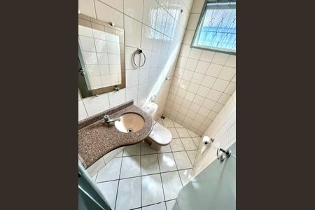 Casa à venda com 420m², 7 quartos e 8 vagasBanheiro