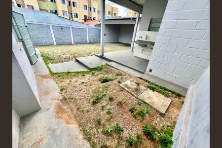 Casa à venda com 420m², 7 quartos e 8 vagasÁrea Externa - Fundos