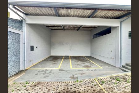 Casa à venda com 420m², 7 quartos e 8 vagasÁrea Externa - Fundos