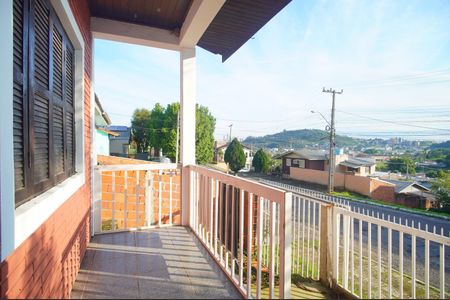 Casa para alugar com 200m², 2 quartos e 2 vagasVaranda 