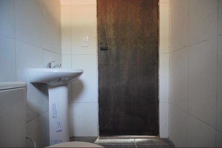 Casa para alugar com 200m², 2 quartos e 2 vagasBanheiro