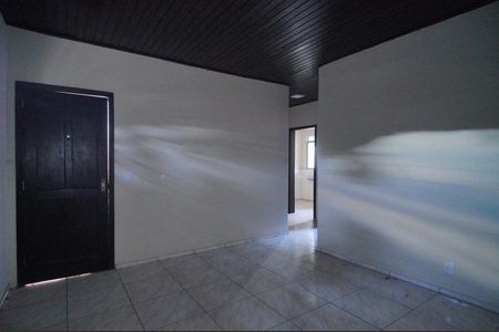 Casa para alugar com 200m², 2 quartos e 2 vagasSala