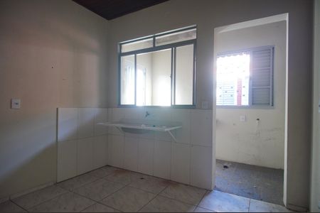 Casa para alugar com 200m², 2 quartos e 2 vagasCozinha