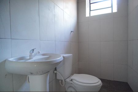 Casa para alugar com 200m², 2 quartos e 2 vagasBanheiro