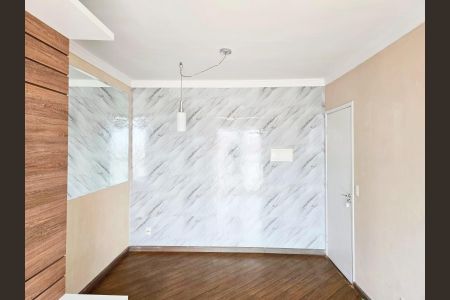 Sala  de apartamento para alugar com 2 quartos, 48m² em Jardim Flor da Montanha, Guarulhos